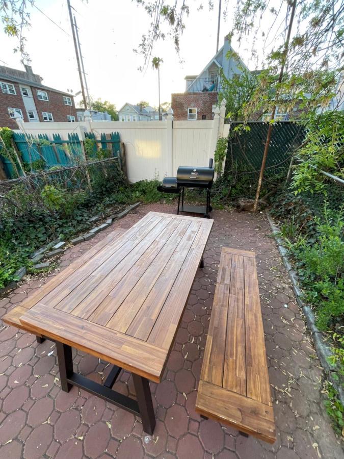 Villa Tranquil Town House With Parking And Laundry - Just 25 Minutes To Time Square! Jersey City Esterno foto